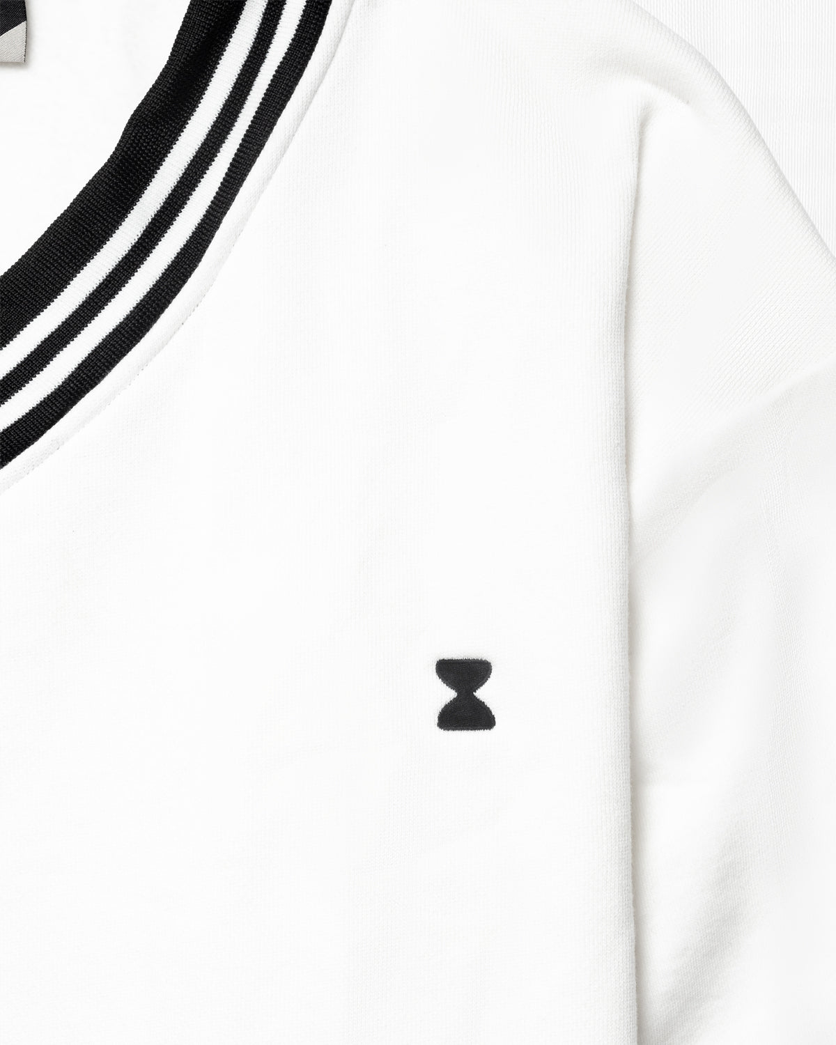 OFF WHITE V NECK SWEATER